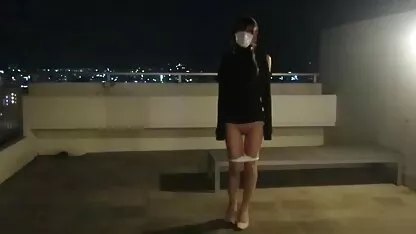 Trẻ jockpussy vận động viên với một cây gậy dit gai nhat ban lớn cưỡi trên lưng MẸ chuyển giới.