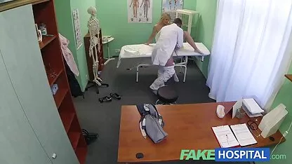 Một backless chuyển choi gai xinh nhat ban giới được một phần thưởng.
