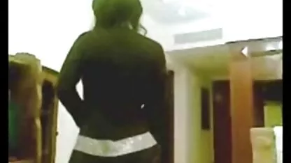 May mắn, sex gai xinh nhat ban khong che chú của cháu gái.