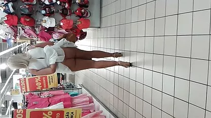 Đằng sau sex gai xinh nhat bàn bếp.